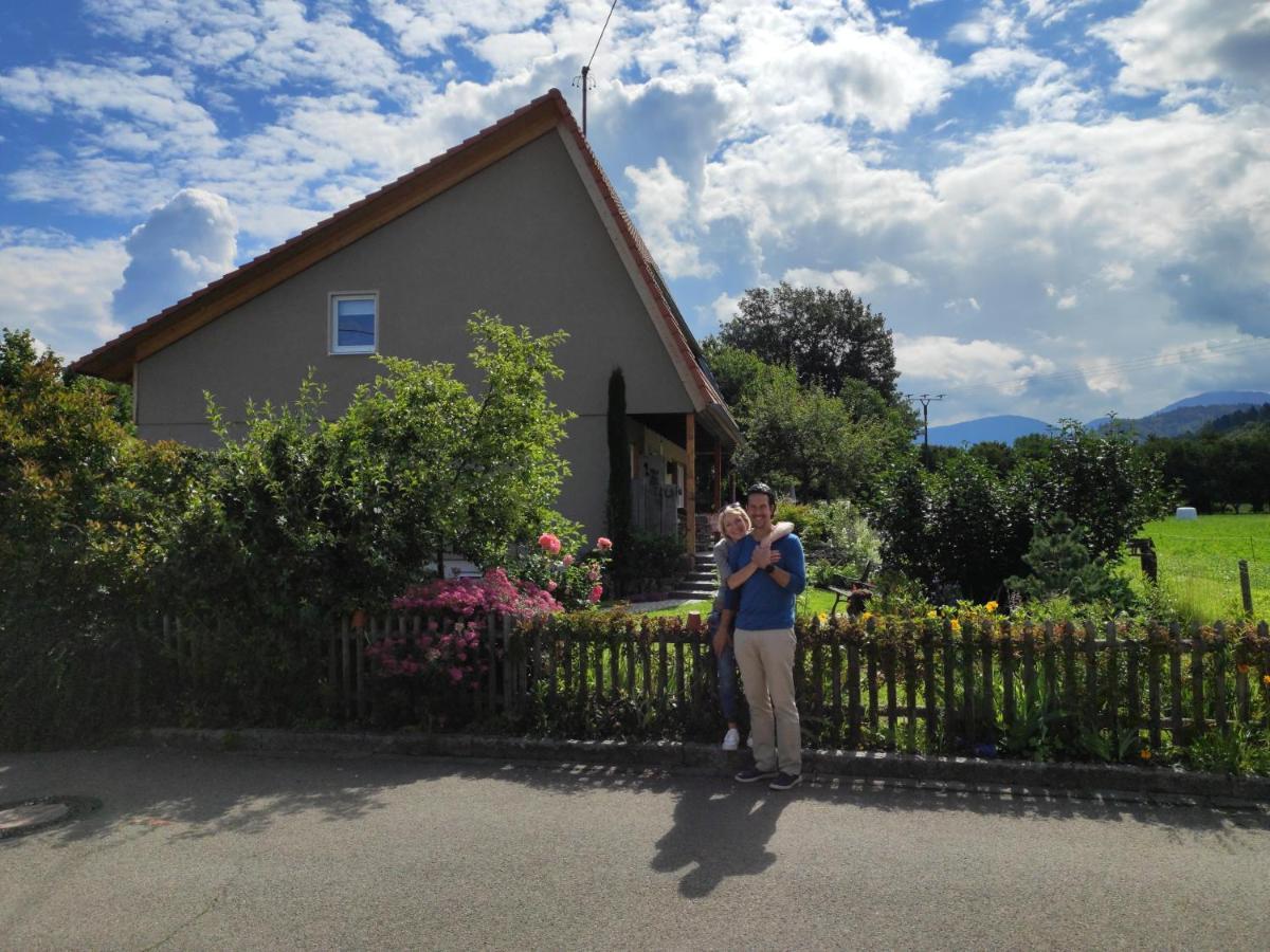 Ferienwohnung Belchenblick Щауфен им Брайсгау Екстериор снимка